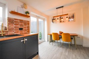 Photo 19- click for photo gallery